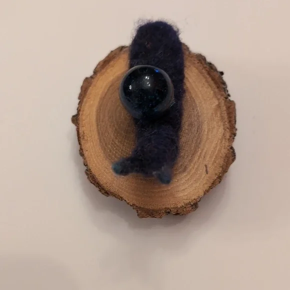 Felt Snail With Marble Shell - Picture 2 of 3